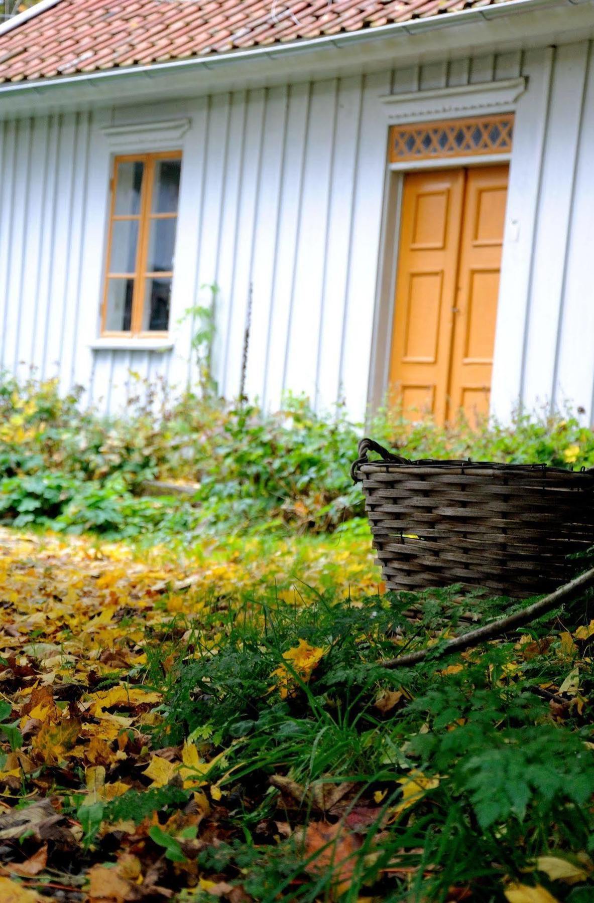 Naestegarden Bed & Breakfast Satuna Exterior photo